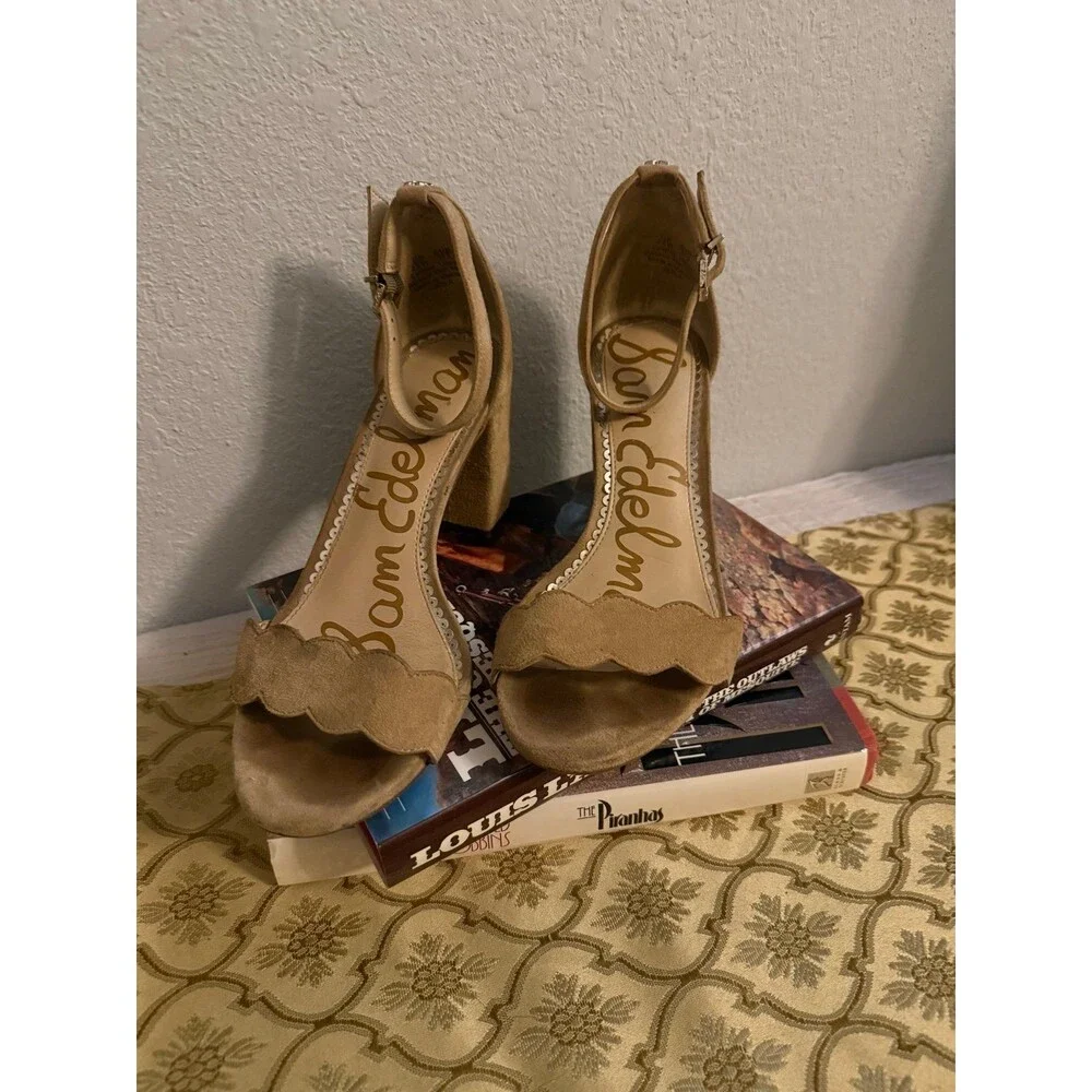 Sam Edelman Block Heel Sandals Tan Suede Ankle Strap Scalloped Dress Heel 7.5 - Picture 2 of 9